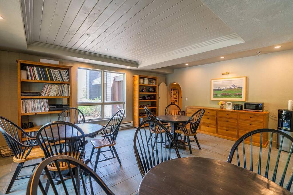 The Black Diamond Lodge *Sleeps 46* Hot Tubs + Ski Shuttle + Mountain Views Durango Exteriér fotografie