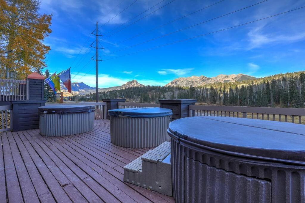 The Black Diamond Lodge *Sleeps 46* Hot Tubs + Ski Shuttle + Mountain Views Durango Exteriér fotografie
